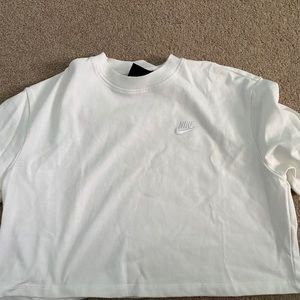 white nike crop top